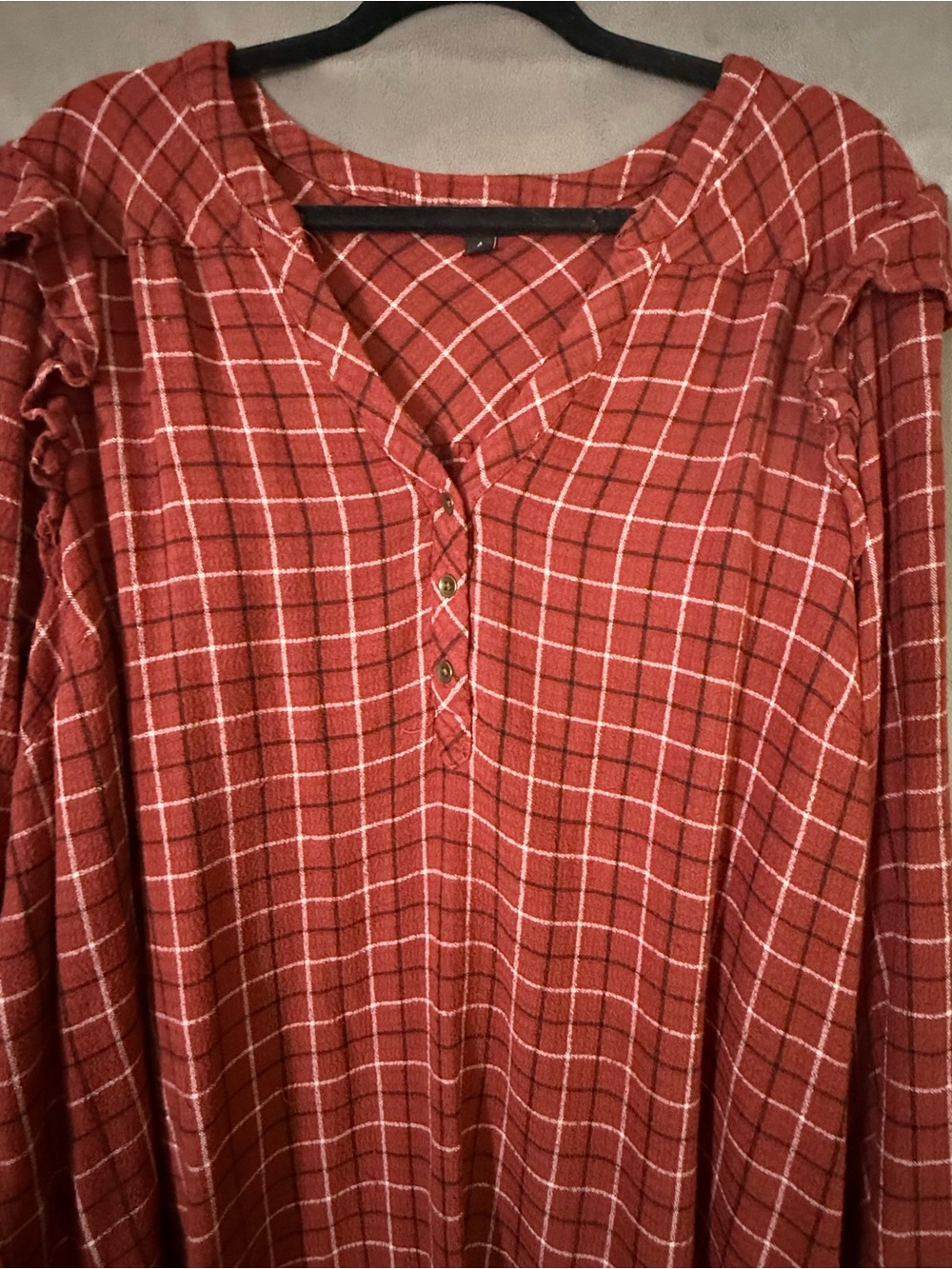 torrid Rust Red Plaid Ruffle-Yoke Henley Tunic - Picture 5 of 7
